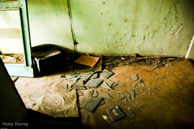 Broken in Pekeliling