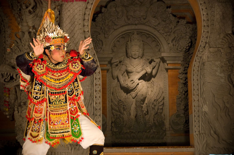 Warding off evil, Bali