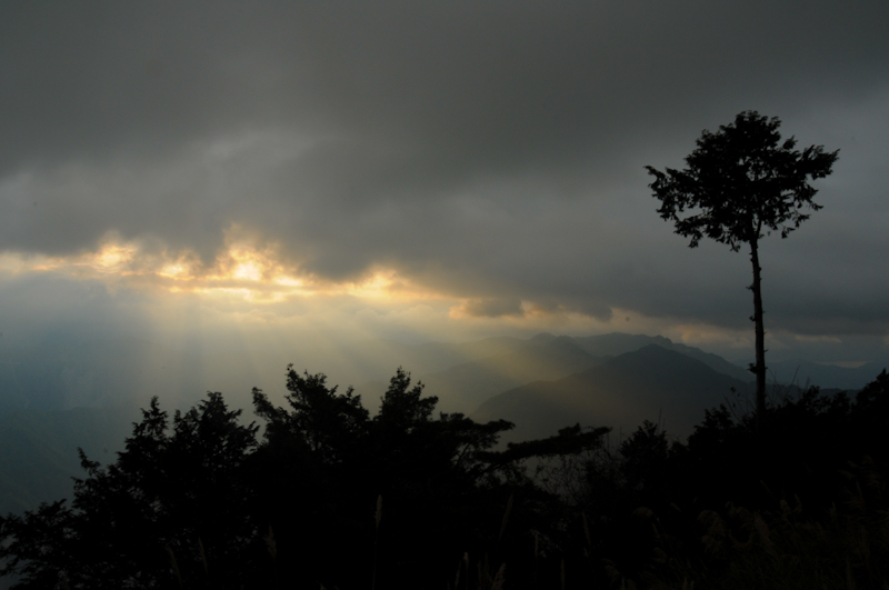 Sunrise at Zhushan