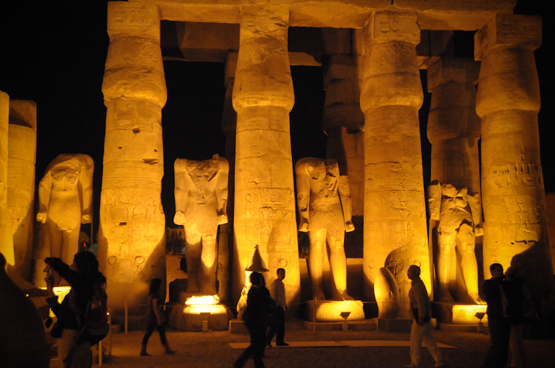 Centuries of men, Luxor